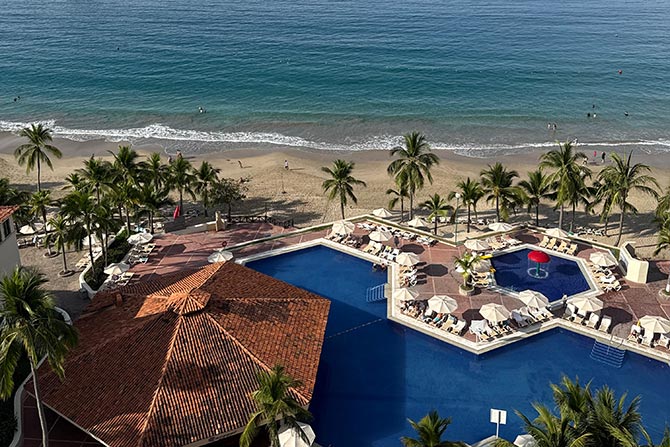 Ixtapa beach from above